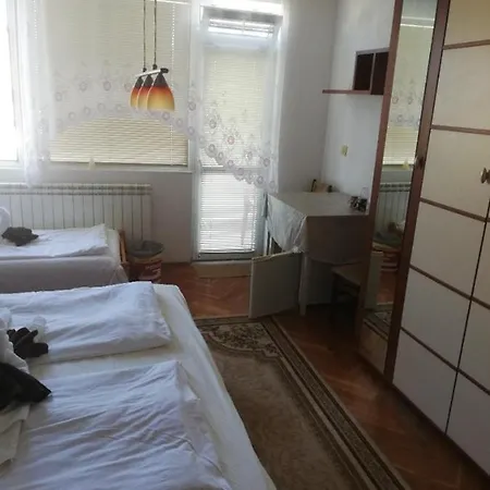 Guest Grudovi